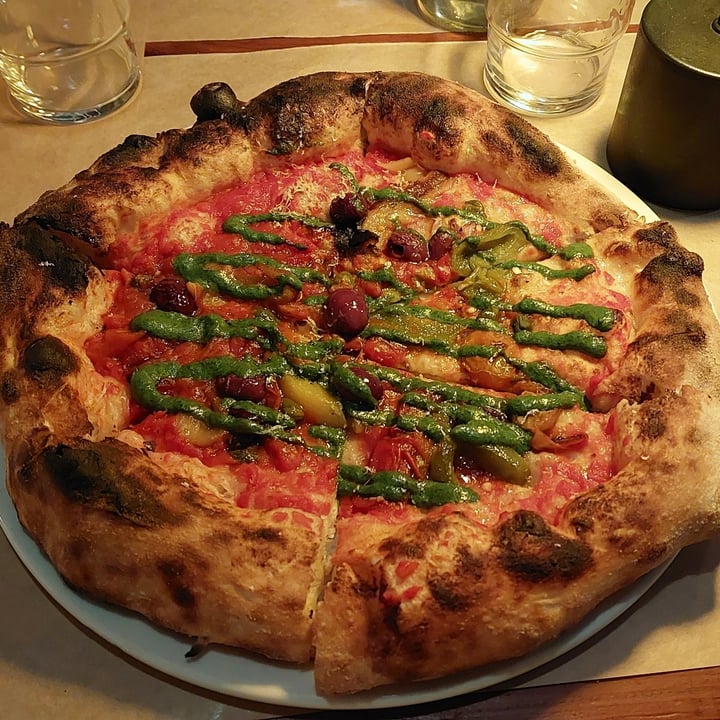 photo of Pizza Connection Sheena The Punk Rocker Vegan Pizza shared by @rambullion on  27 Apr 2024 - review