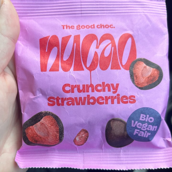 photo of Nucao crunchy strawberries shared by @wildeblicke on  25 May 2024 - review