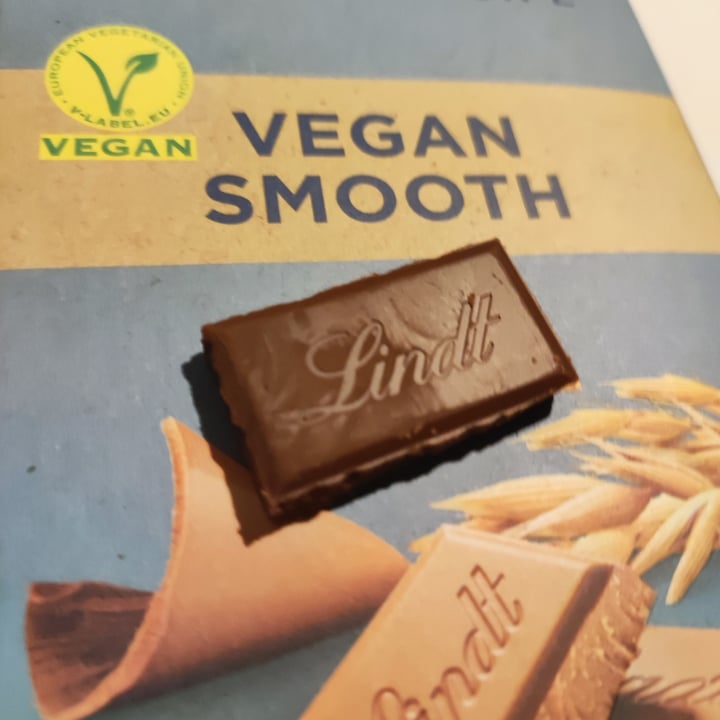 photo of Lindt Classic Vegan Smooth shared by @nanancay on  25 Aug 2023 - review