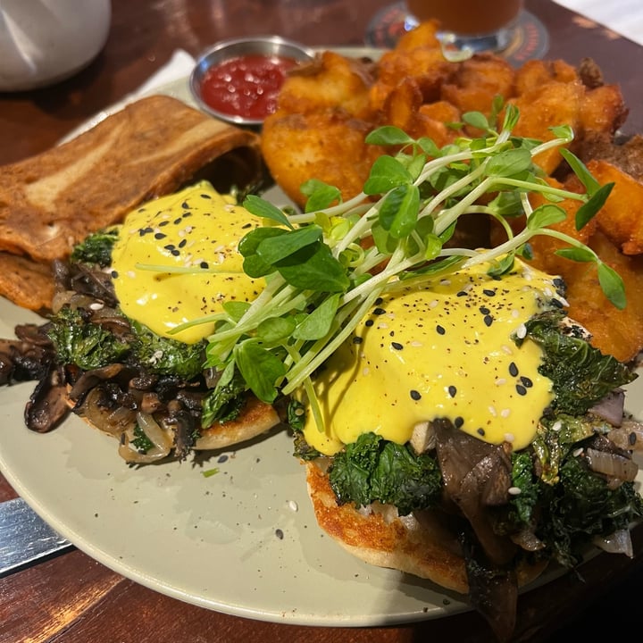 photo of Revelstoke Cafe mushroom benny shared by @xdarrenx on  16 Oct 2023 - review