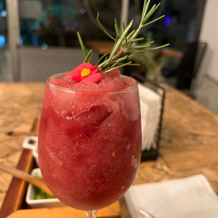 photo of Maria’s Cafe Frappe de vino tinto y frutos rojos shared by @fanina on  23 Dec 2023 - review
