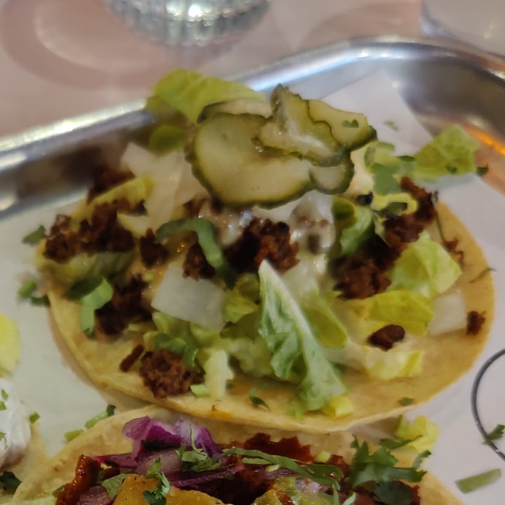 photo of Club Mexicana, Spitalfields Cheezeburger Taco shared by @plumesworld on  04 May 2024 - review