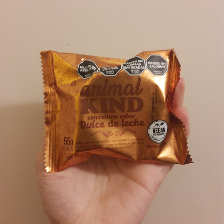 photo of Animal kind Alfajor de choloate semiamargo con dulce de leche shared by @ktpmor on  01 Jul 2024 - review