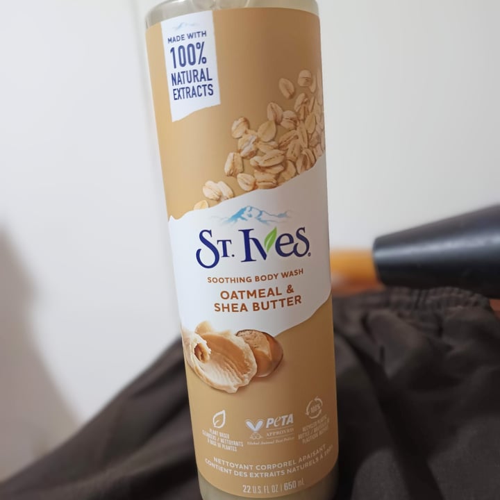 photo of St. Ives Oatmeal and shea butter body wash shared by @zarreen on  30 Sep 2025 - review