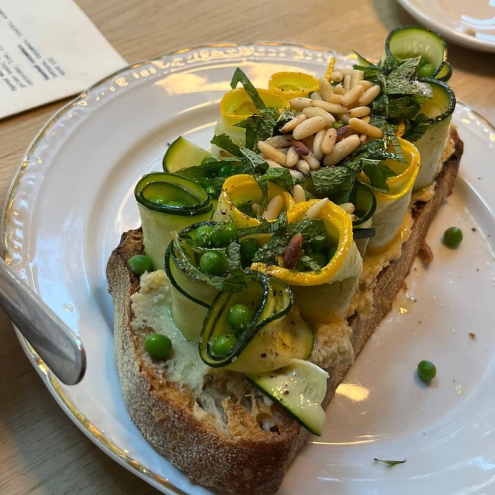 photo of Sfera courgettes on toast shared by @lolachalmers on  03 Oct 2023 - review
