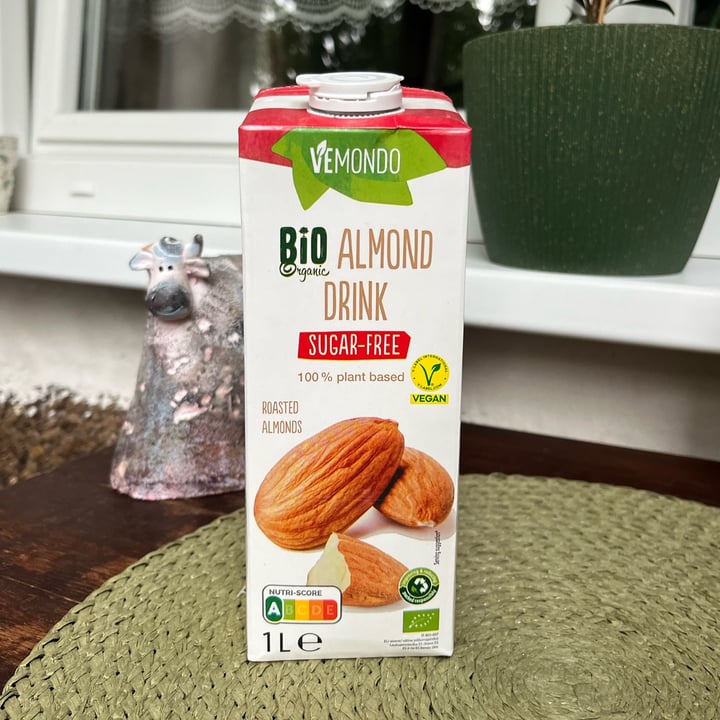 photo of Vemondo Bio Almond Drink Sugar-Free shared by @eml on  12 Oct 2025 - review