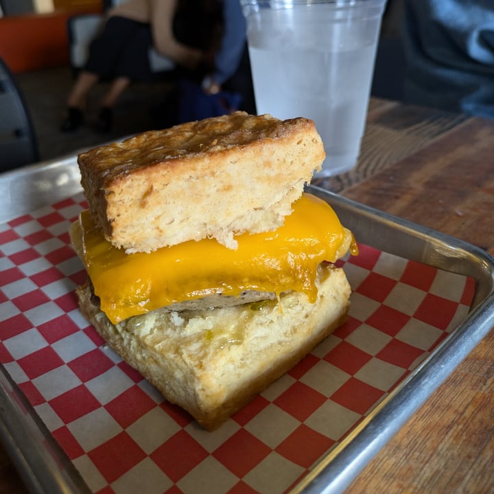 photo of Coat Check Coffee Vegan Breakfast Sandwich shared by @ghundley on  10 Nov 2024 - review