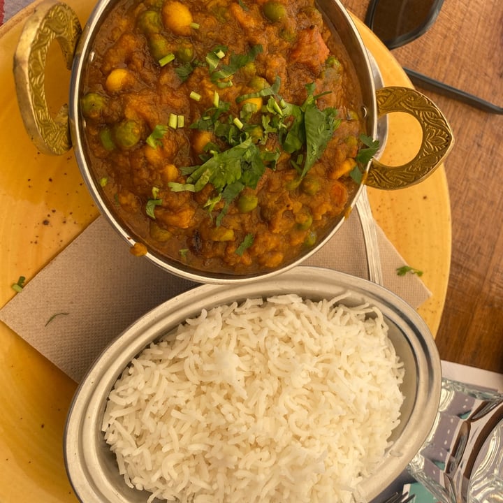 photo of La Cantina Canalla · Perú Nikkei dansak curry shared by @janscaz on  23 Aug 2025 - review