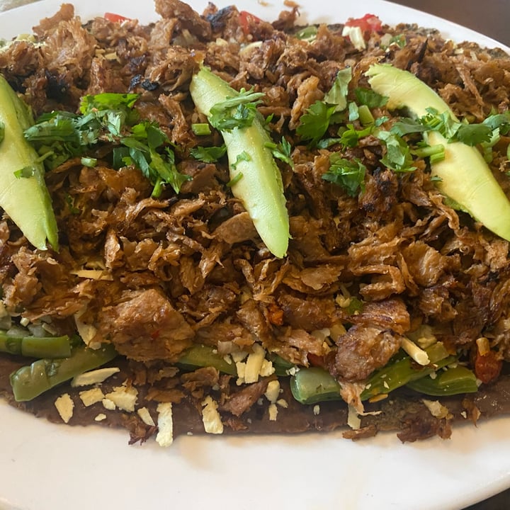 photo of Veggicano Comida & Tienda Tlayuda de barbacoa soya shared by @nekolas on  23 Nov 2024 - review