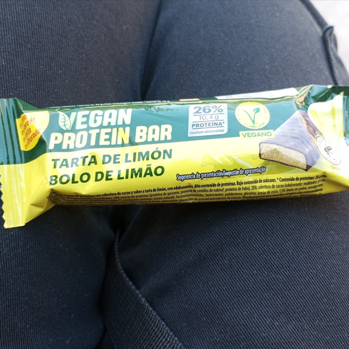 photo of Lidl vegan protein bar gusto torta al limone shared by @lorriols on  23 Sep 2025 - review