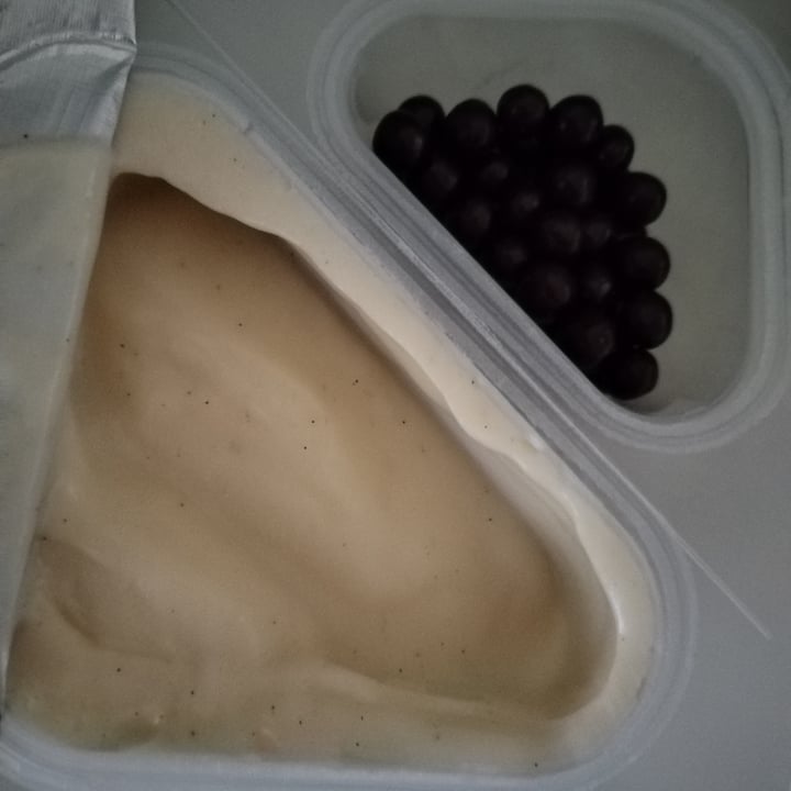 photo of Müller Corner Crunchy Chocolate Balls Yogurt shared by @saikurakura on  13 Nov 2023 - review