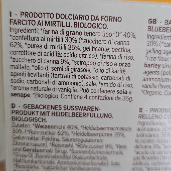 photo of La città del sole crostatella di frumento ai mirtilli shared by @alvi2957 on  04 Mar 2025 - review