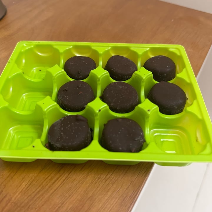 photo of The Brooklyn Creamery Chocolate Truffle Bonbons shared by @arjun04 on  15 Mar 2024 - review