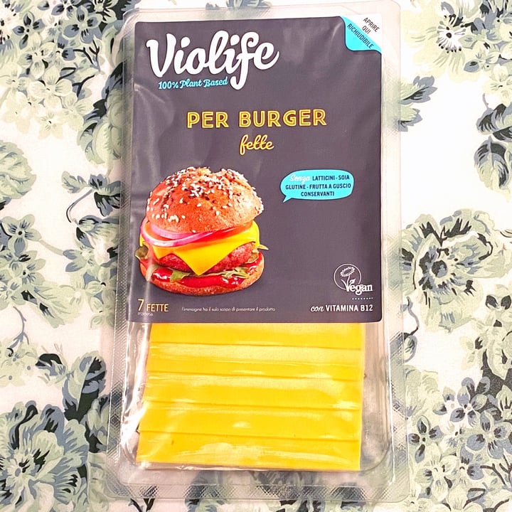photo of Violife Fette per burger shared by @hail-seitan on  10 May 2024 - review