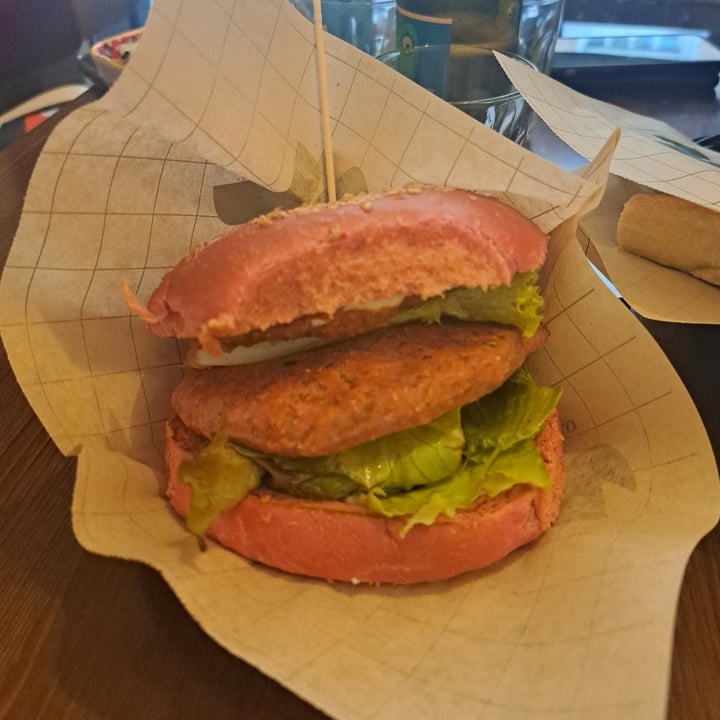 photo of ZEM Vegan Bistrot hamburger classico shared by @maryquitecontrary on  18 May 2024 - review