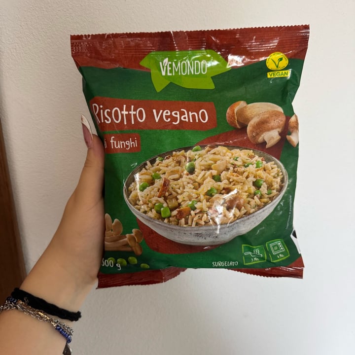 photo of Vemondo risotto vegano ai funghi shared by @mari99 on  08 Oct 2025 - review