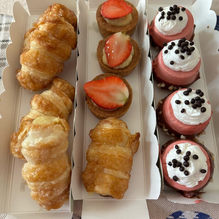 photo of Sienda Boutique Pâtisserie Mignon, croissant, salato shared by @floriana on  11 Jul 2025 - review