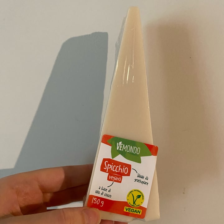 photo of Vemondo spicchio vegano shared by @giulia24 on  30 Aug 2023 - review