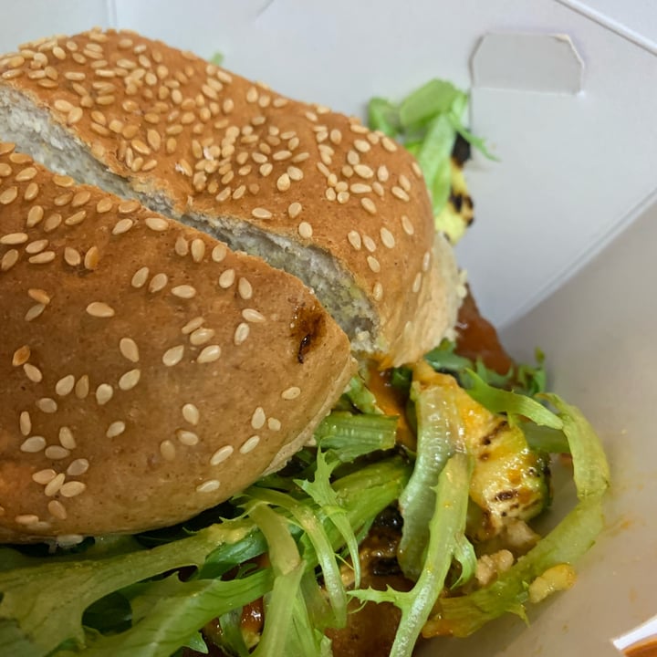 photo of Restaurante America Vegan Burger shared by @cr-vegan on  16 Jan 2025 - review