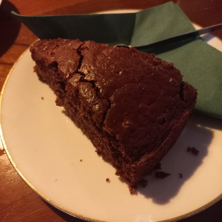 photo of Kosmos | café kneipe club Vegan Chocolate Cake shared by @punilu on  24 Apr 2024 - review
