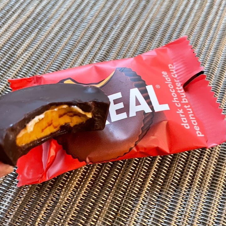 photo of UNREAL Dark Chocolate Peanut Butter Cups shared by @veggietable on  15 Sep 2024 - review