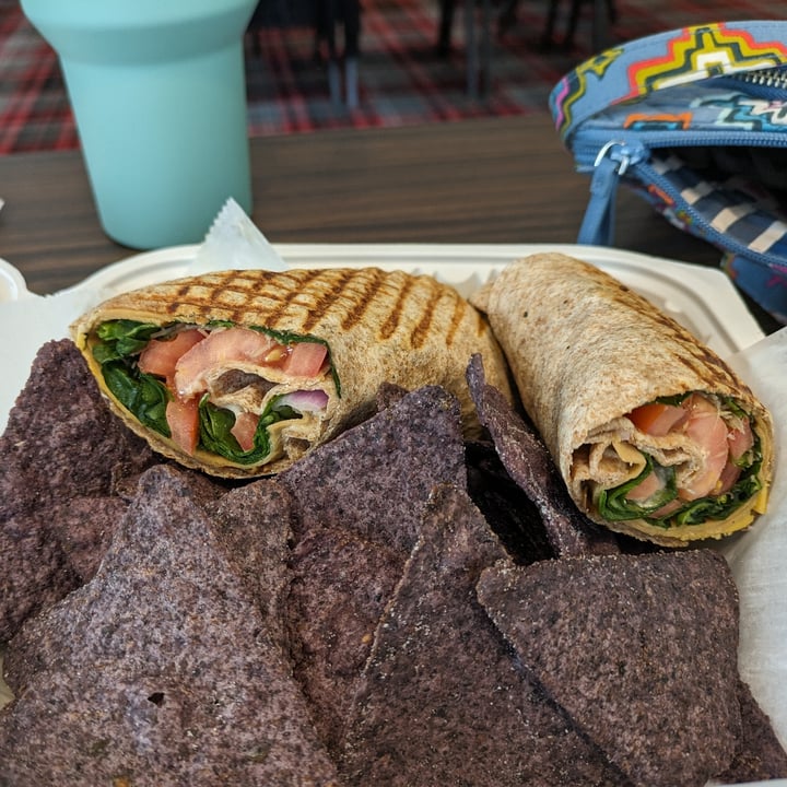 photo of Willowbeez Soulveg Nelly Deli Wrap - Pressed shared by @edav334 on  17 Aug 2023 - review