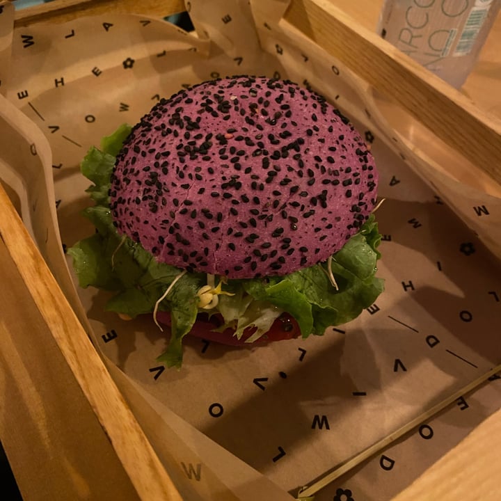 photo of Flower Burger Cherry Bomb shared by @veganfuorisede on  17 Mar 2024 - review