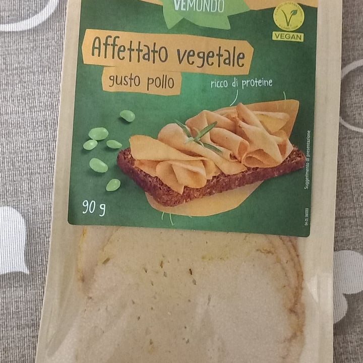 photo of Vemondo Affettato Vegetale Gusto Pollo shared by @sputnjk on  24 Sep 2025 - review