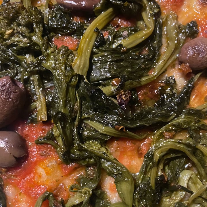 photo of 85.pizza Pizza Marinara con Friarielli e Olive Taggiasche shared by @gretademarchi on  06 Apr 2024 - review