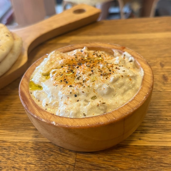 photo of Pita Bakery Baba Ganoush shared by @soy-orbison on  14 Dec 2023 - review