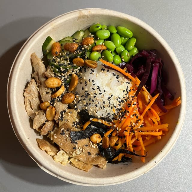 Photo of the dish “build a bowl”