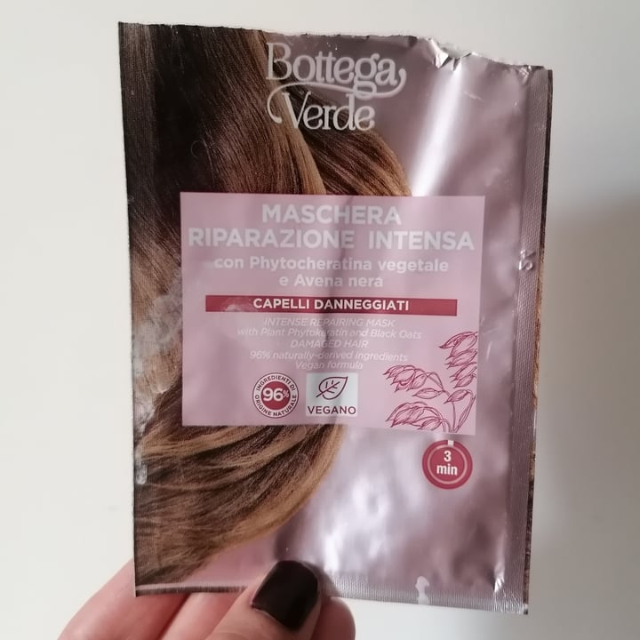 photo of Bottega Verde maschera capelli danneggiati all'avena nera shared by @norilla on  05 Sep 2023 - review