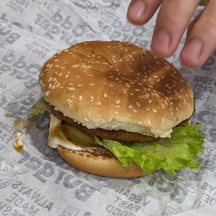photo of Odd Burger Sticky ChickUn Burger shared by @jandrews on  10 Mar 2024 - review