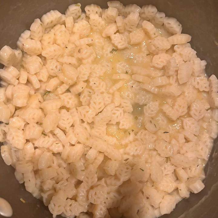 photo of Daiya Herb & Garlic Mac & Cheese shared by @bandita on  27 Sep 2025 - review