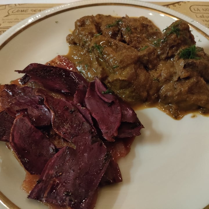 photo of Pasto Nomade seitan brasato con millefoglie di patate shared by @gianluca88 on  07 Apr 2024 - review