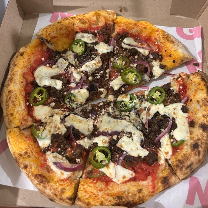 photo of Angolo pizza napolitana vegana Churrasca ranchera shared by @zullybee on  08 Oct 2025 - review
