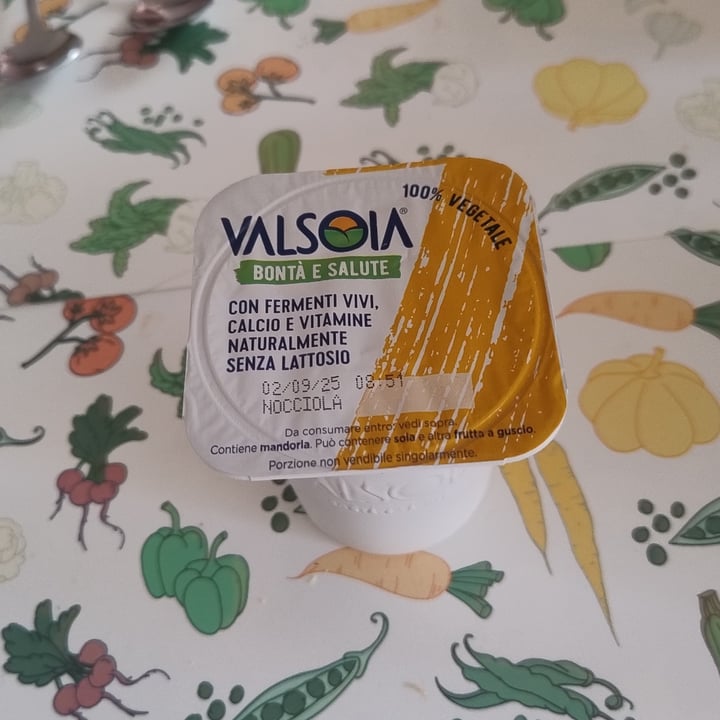 photo of Yogurt valsoia pistacchio shared by @sereseriveg on  07 Aug 2025 - review