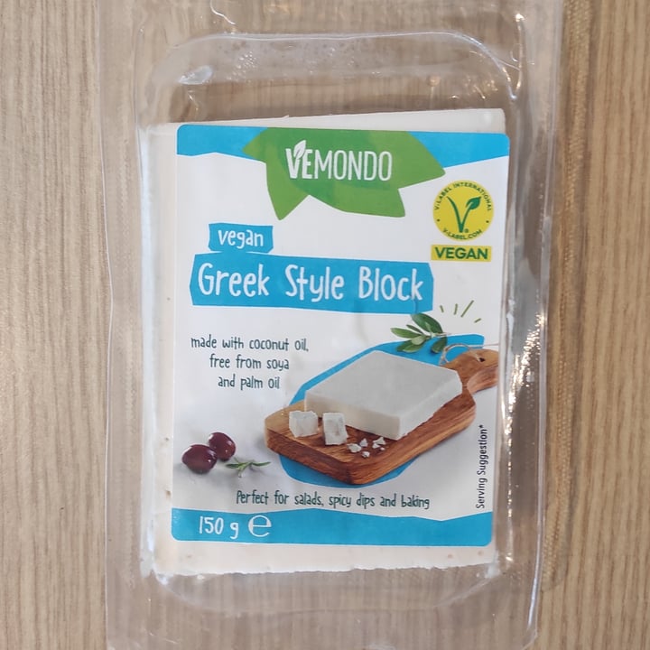 photo of Vemondo Vegan Greek Style Block shared by @niklabelloli1 on  26 Aug 2023 - review