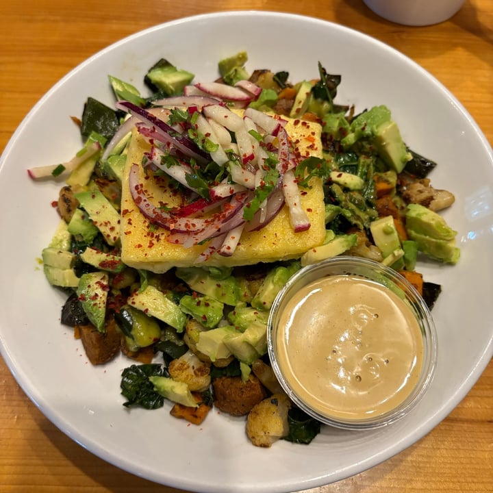 photo of Peloton Cafe Breakfast Burrito Bowl shared by @plantpoweredat60 on  07 Sep 2025 - review