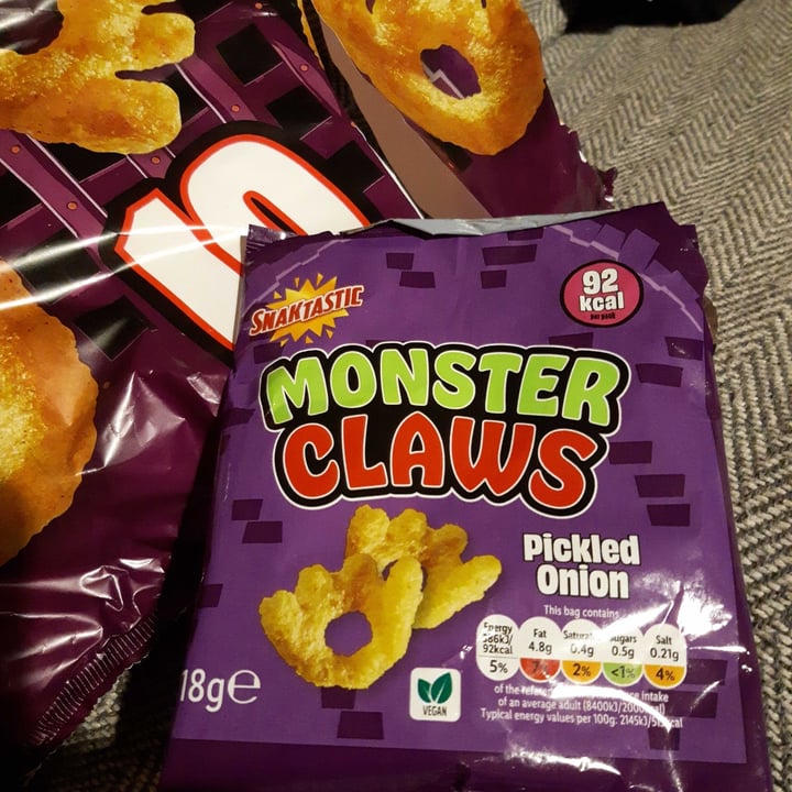 photo of Snaktastic monster claws shared by @welovenature on  08 Feb 2024 - review