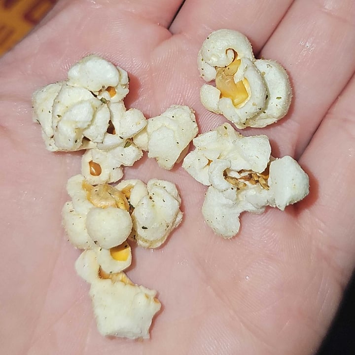 photo of Trader Joe's Thanksgiving Stuffing Seasoned Popcorn shared by @hanbanann on  05 Nov 2023 - review