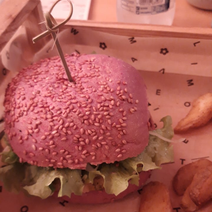 photo of Flower Burger Bloom Burger shared by @ggiorgia on  17 Mar 2024 - review