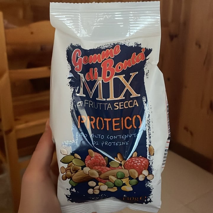 photo of Gemme Di Bontà Mix Di Frutta Secca Proteico shared by @veraab on  11 Mar 2024 - review