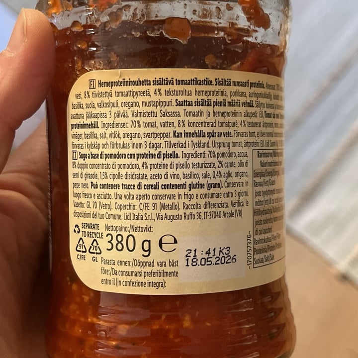 photo of Vemondo Bolognese Style Sauce shared by @veggysfreggy on  04 Jan 2025 - review
