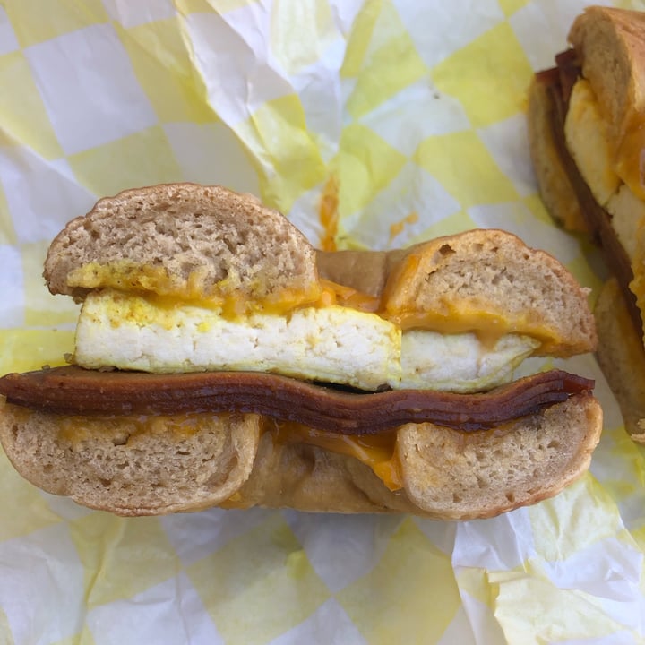 photo of Yellow Rose Vegan Bakery & Cafe Taylor Ham Breakfast Sandwich shared by @veganchailatte on  19 Sep 2023 - review