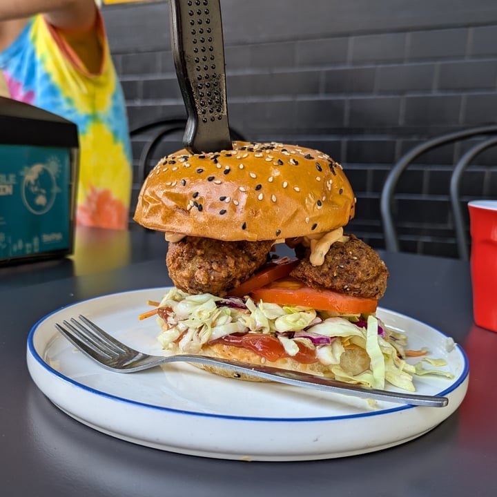 photo of Humble Burger Co southern fried chick'n burger shared by @cruzilla on  04 Oct 2024 - review