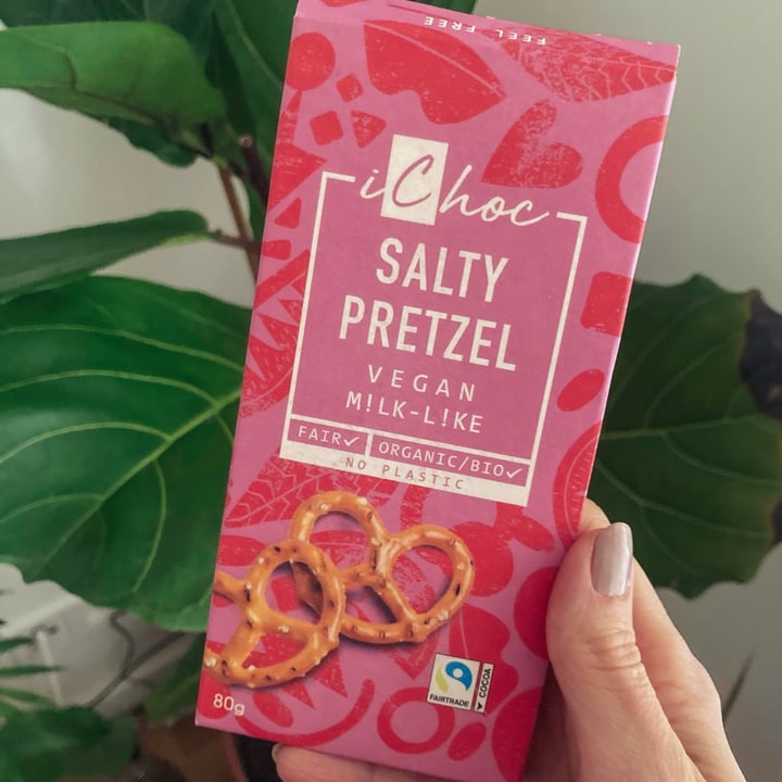 photo of iChoc salty pretzel vegan m!lk-l!ke shared by @geisalopes on  06 Apr 2024 - review
