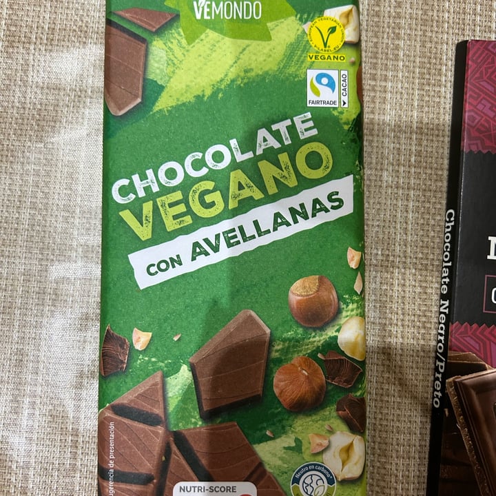 photo of Vemondo Chocolate vegano con avellanas shared by @estelapolar on  05 Feb 2024 - review
