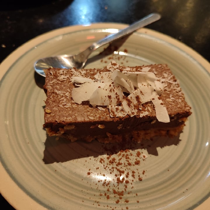 photo of La PerraVerde Tarta chocolate y coco shared by @veggievallde on  10 Apr 2024 - review
