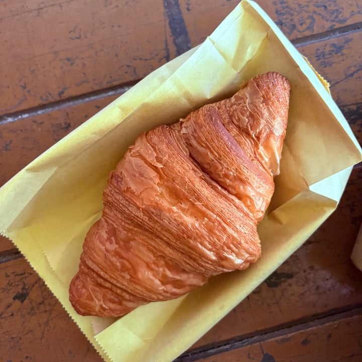 photo of Rya Bakehouse Plain Croissant shared by @vegandiaries on  12 Aug 2025 - review